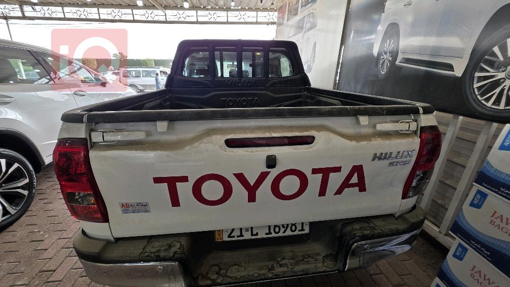 تويوتا هايلوكس